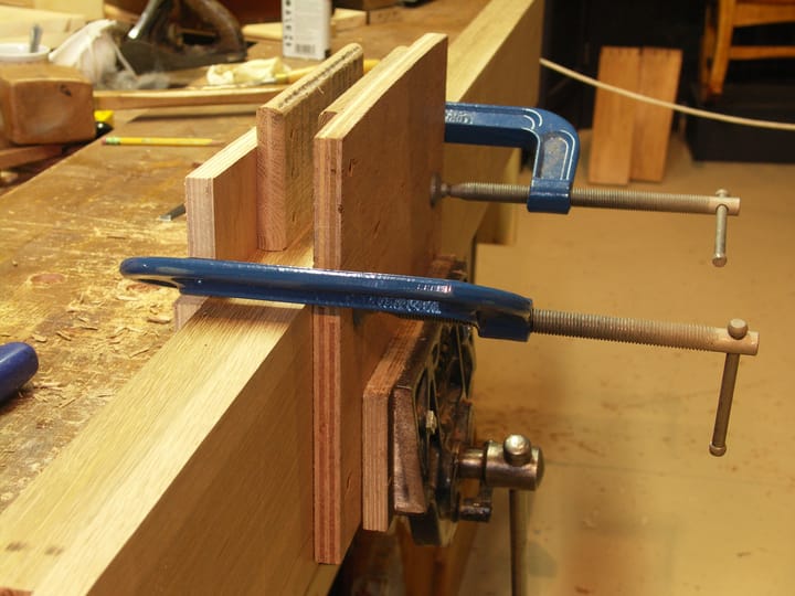 How to cut large mortise holes by hand