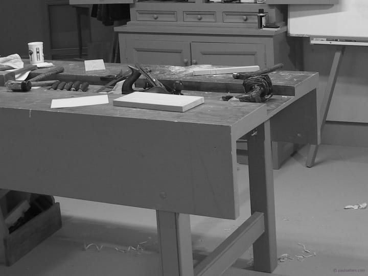 How to Build a Workbench – Intro and Laminating the Tops (part1)