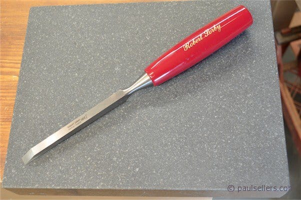 Mid-weight mortising chisels