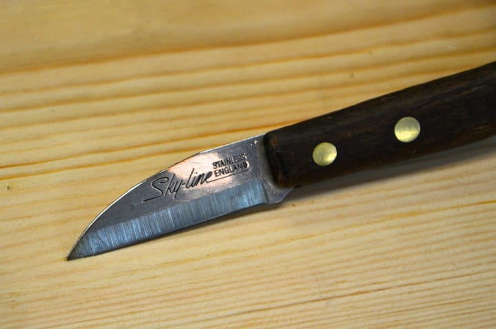 Upcycle For a Good Layout Knife