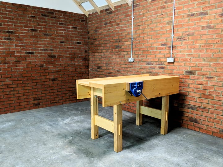 A New Garage Workshop and a Clean Sweep