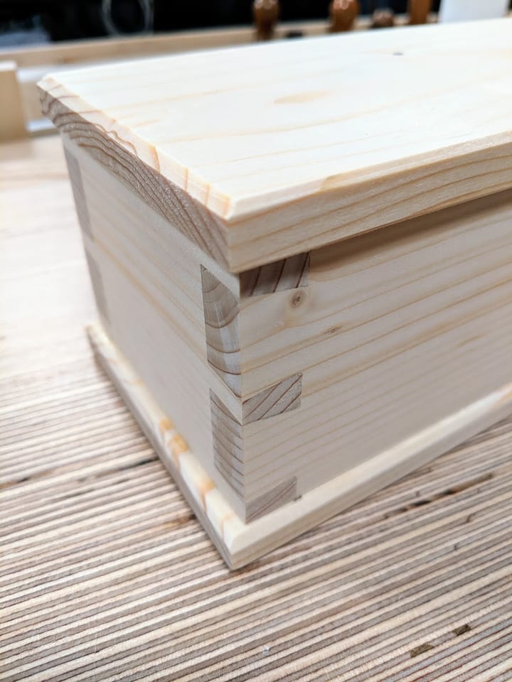 Palletwood or Pallet Wood?