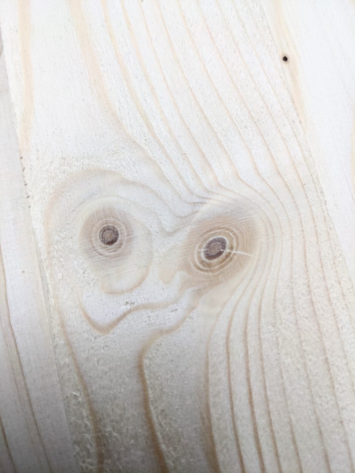 I Rely on Two or Three Plain Planes