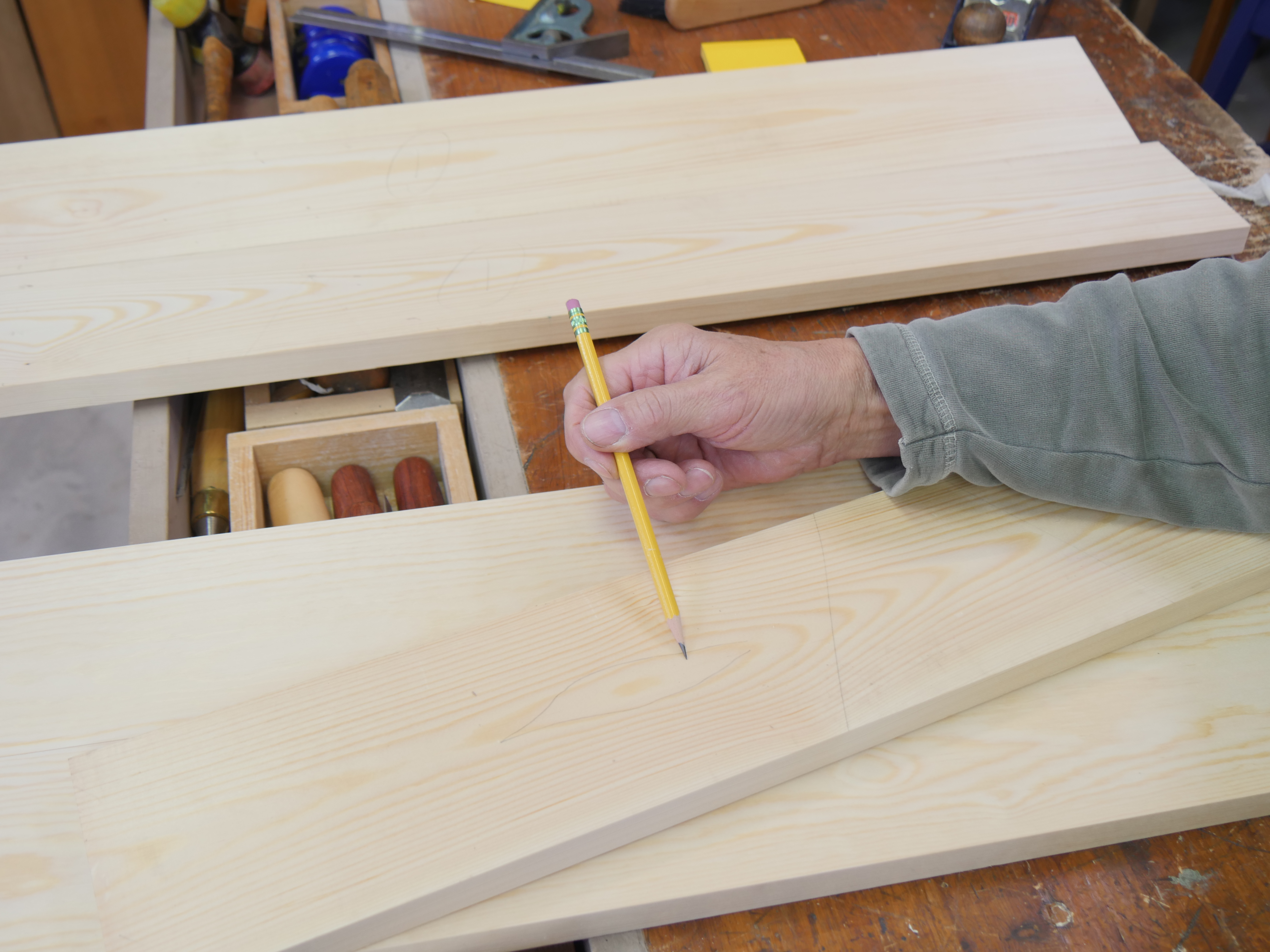 I mark my boards for sequence based on grain configuration, colour and tone.